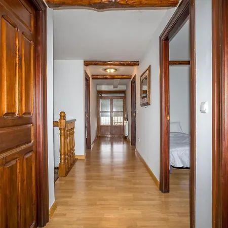 Baruhaus Villahermosa * Villamanan